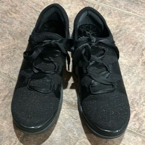 Slip on walking shoes